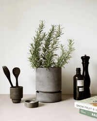 Bergs Potter Hoff Raw 7.1 inch Pot in Grey