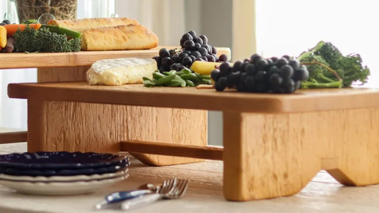 Cheeseboards & Knives