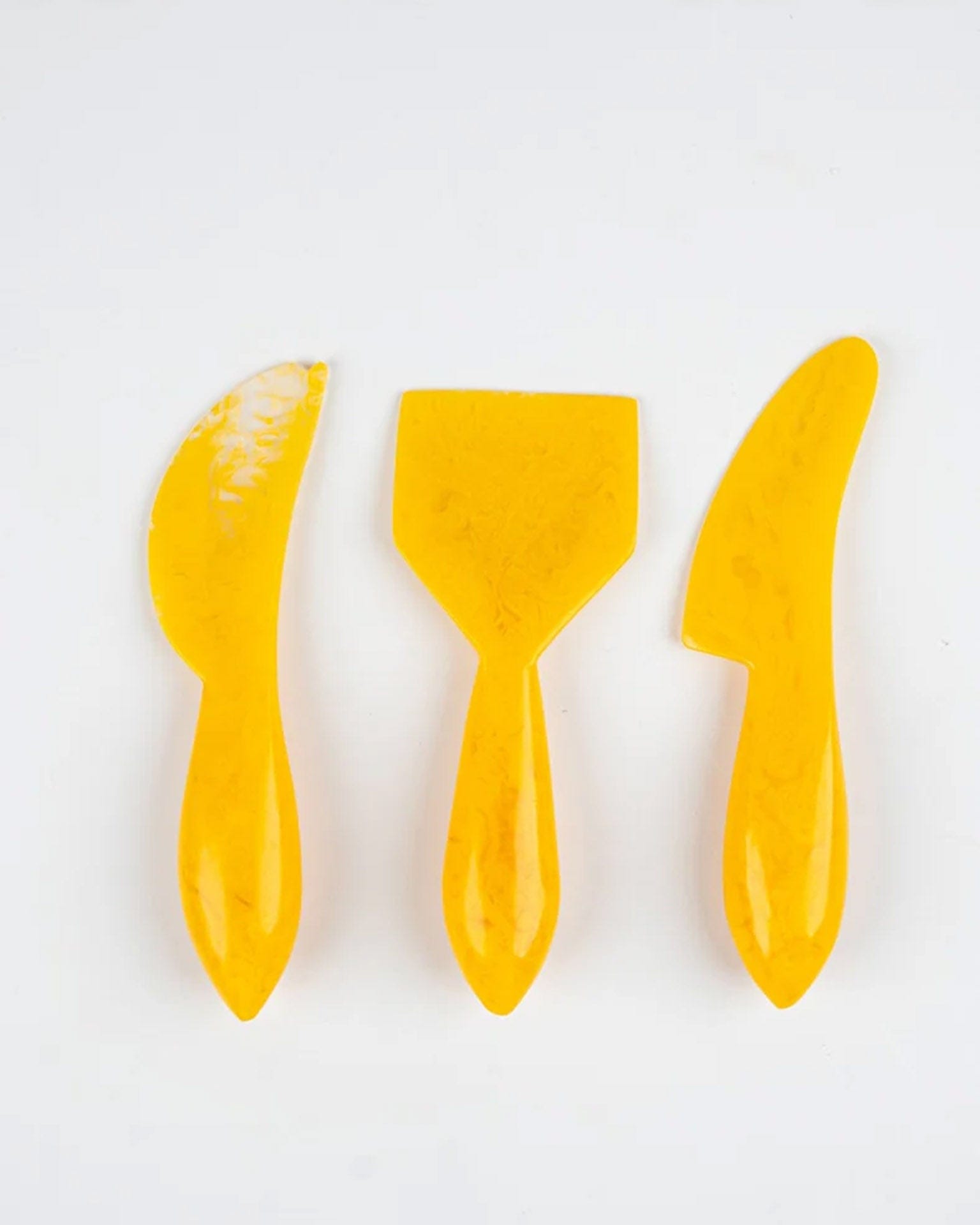 Resin Cheese Knife Set of 3 in Yellow