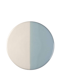 The Bergs Potter Nuna Glazed 7.9 inch Tray features a round stoneware design with a two-tone glaze in Sandstone and Misty Blue.