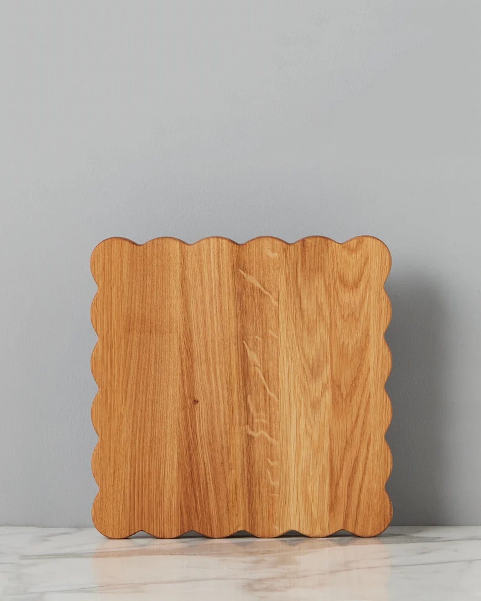 Square Scalloped Cutting Board, Medium