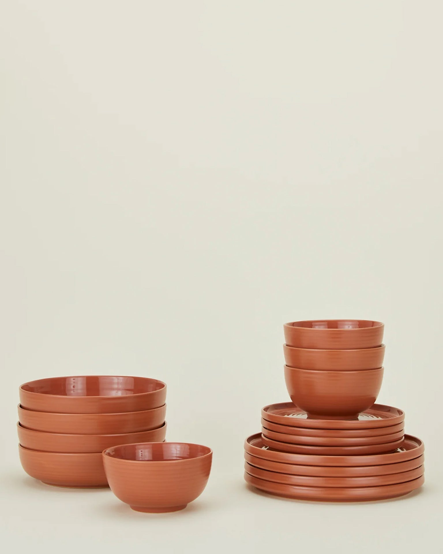 Essential Dinnerware in Terracotta - 16 Piece Set