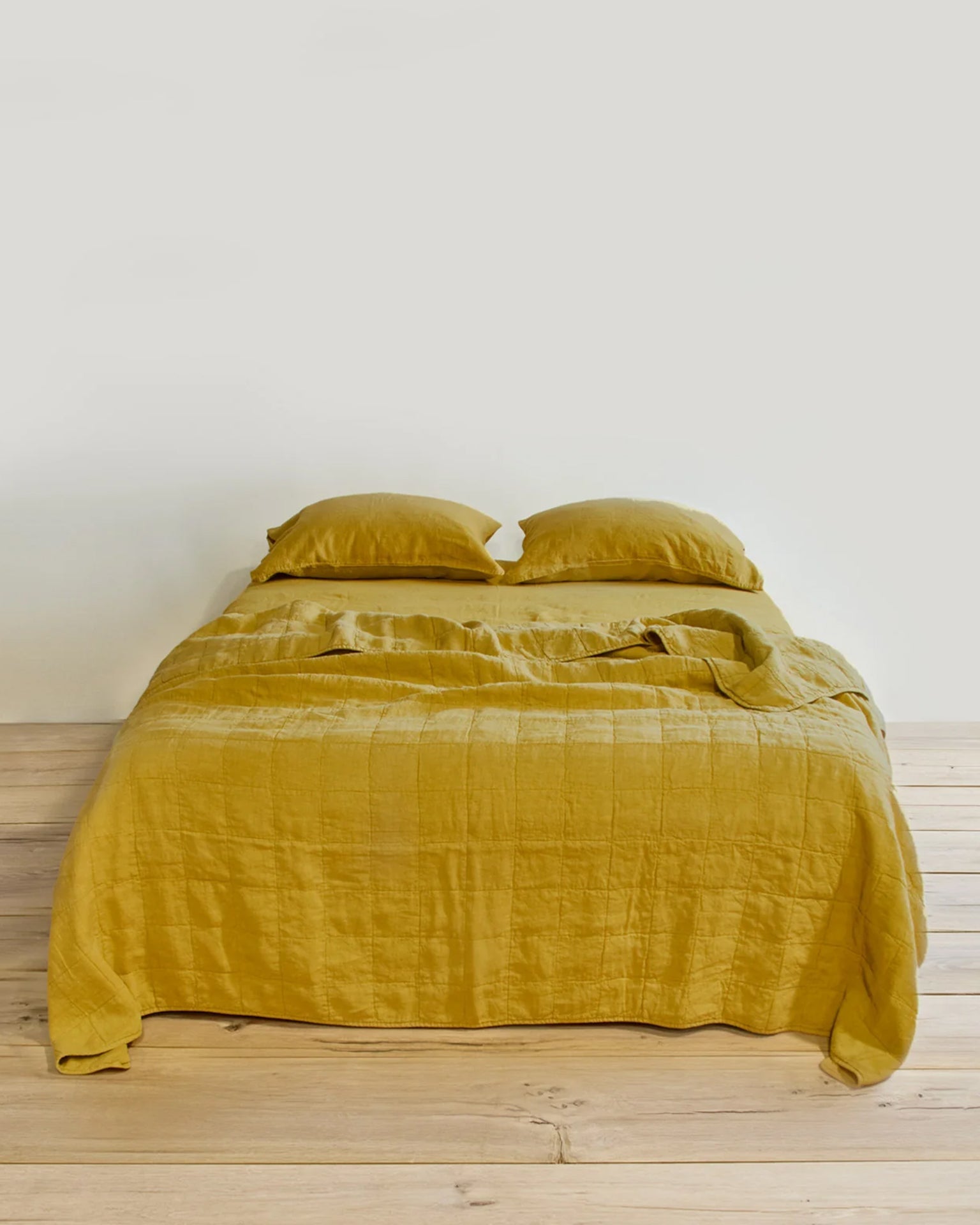Simple Linen Quilt in Mustard