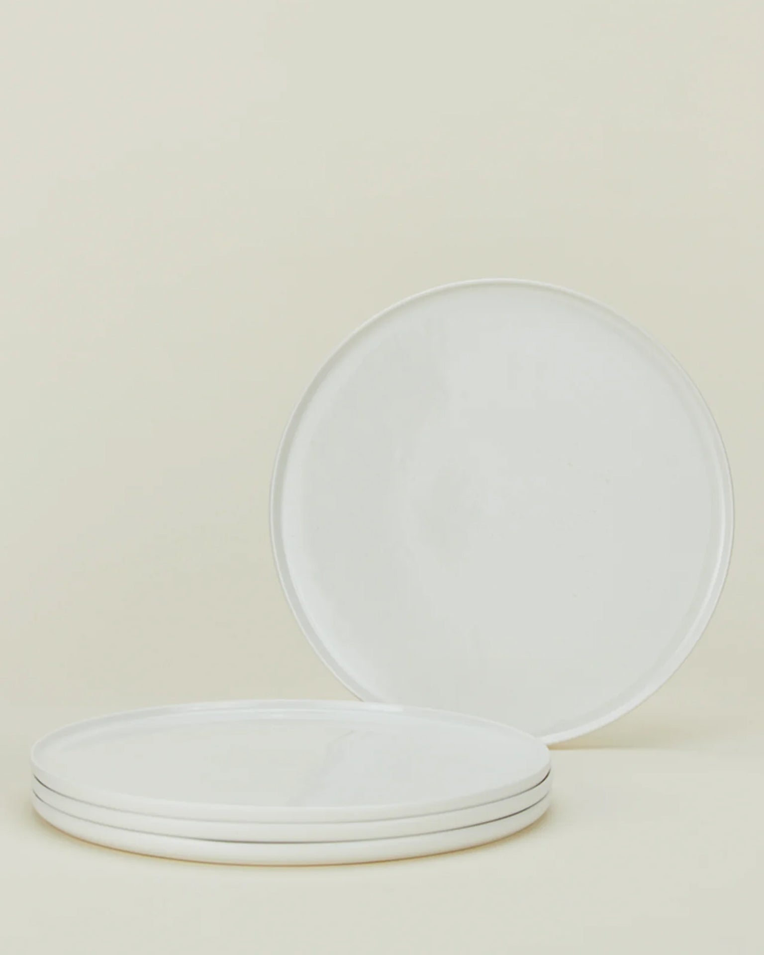 Simple Porcelain Dinner Plates - Set of 4 - Thumbnail 3