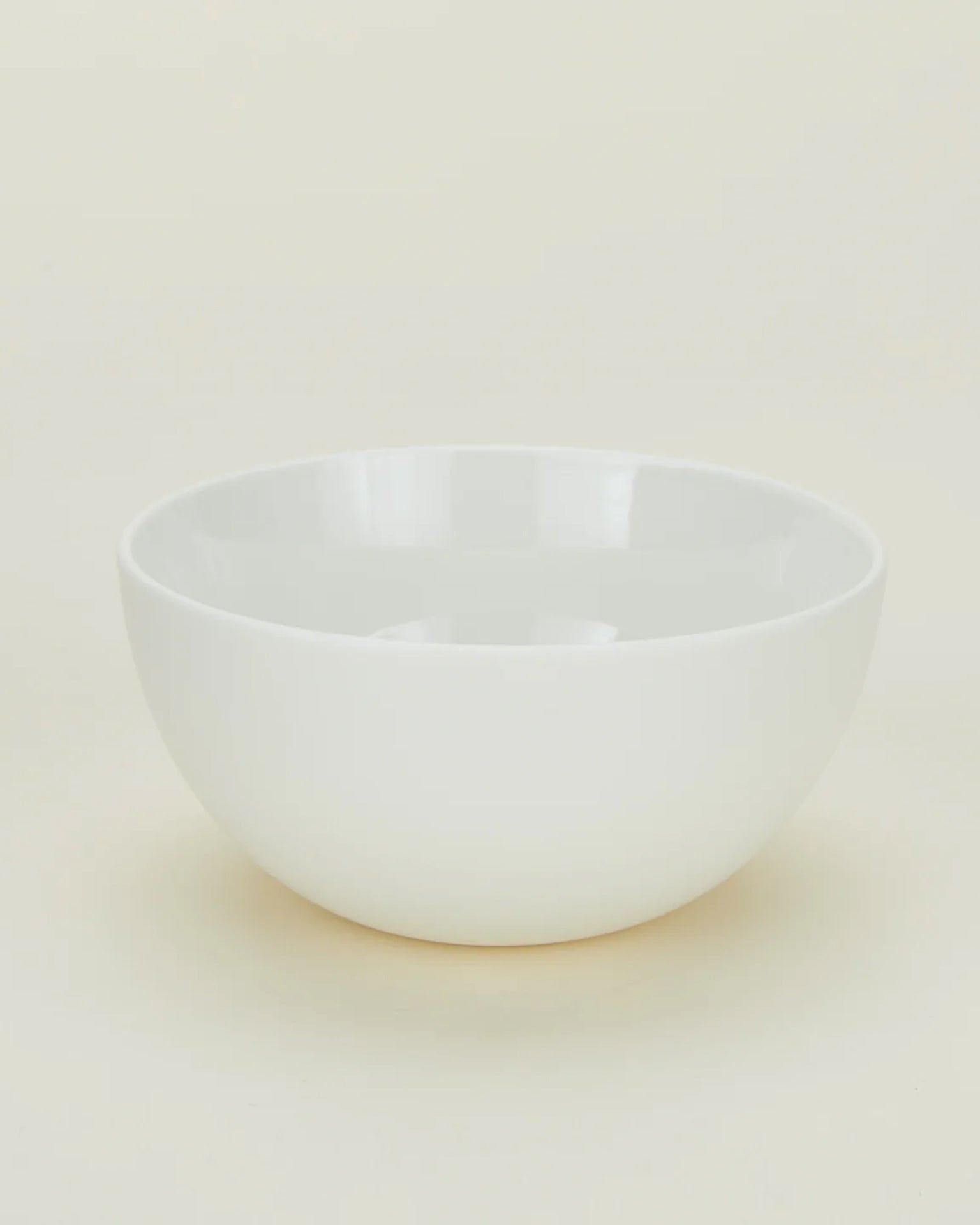 Simple Porcelain Large Bowls - Set of 4 - Thumbnail 3