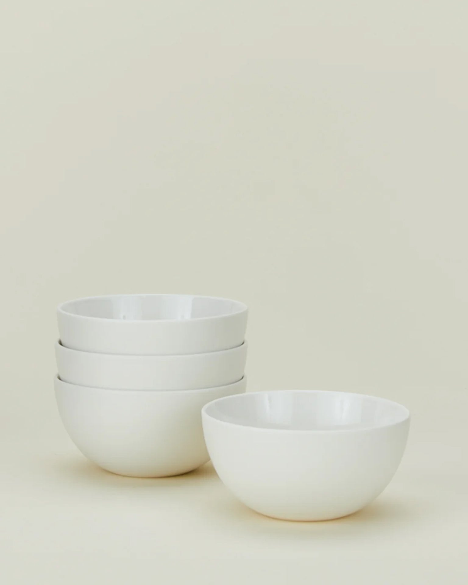 Simple Porcelain Large Bowls - Set of 4 - Thumbnail 2