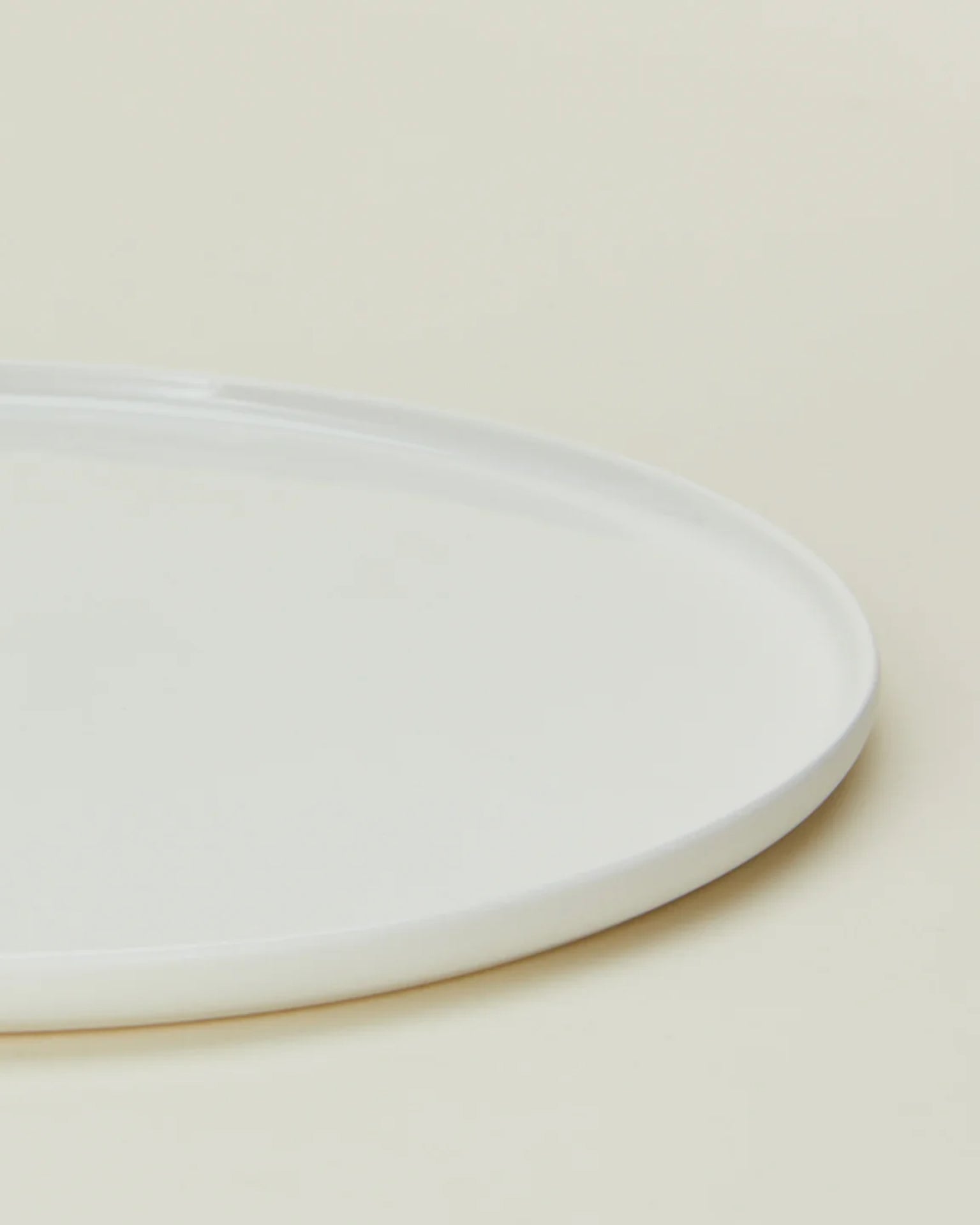 Simple Porcelain Salad Plate - Thumbnail 4