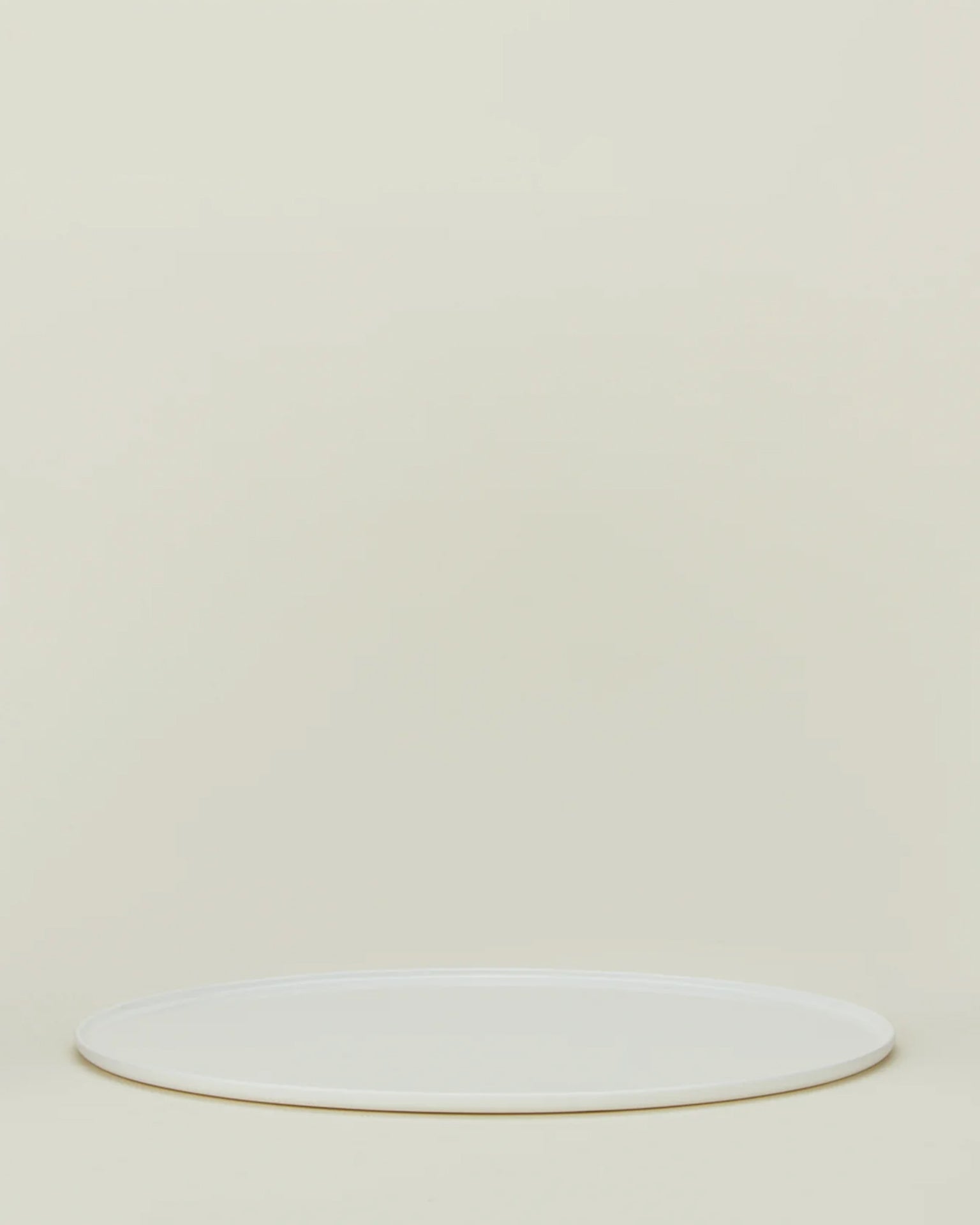 Simple Porcelain Serving Platter - Thumbnail 4