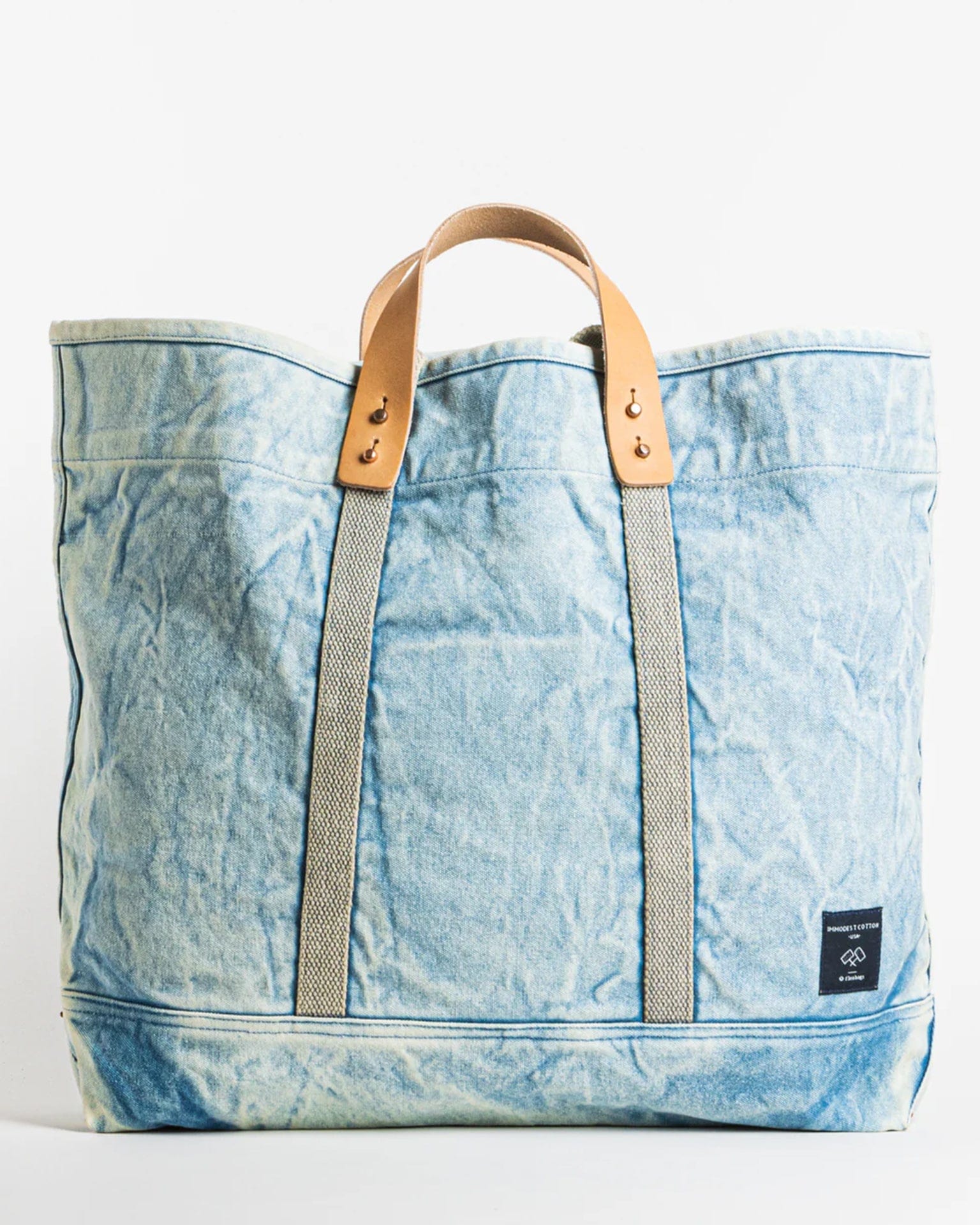 Large East West Tote in Acid Wash