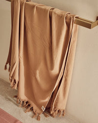 Saarde Home Vintage Wash Towel Bath Sheet in Nutmeg