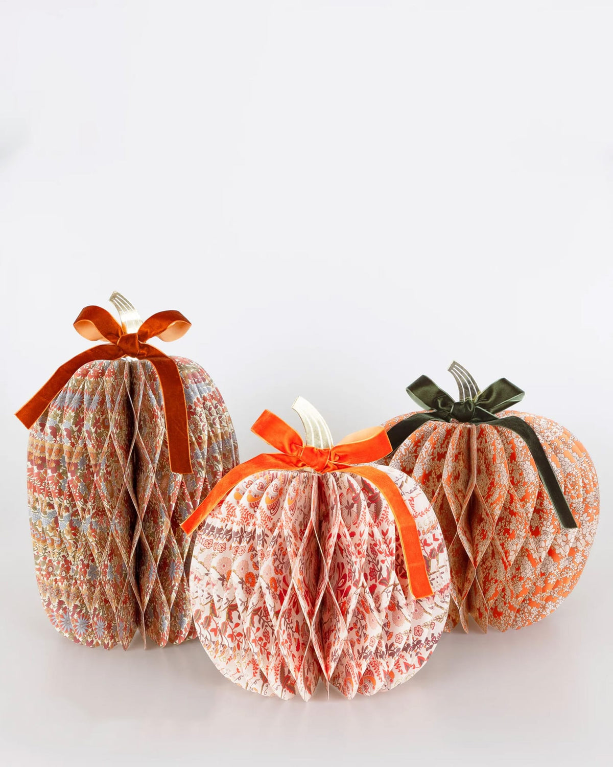 x Liberty Paper Honeycomb Pumpkins